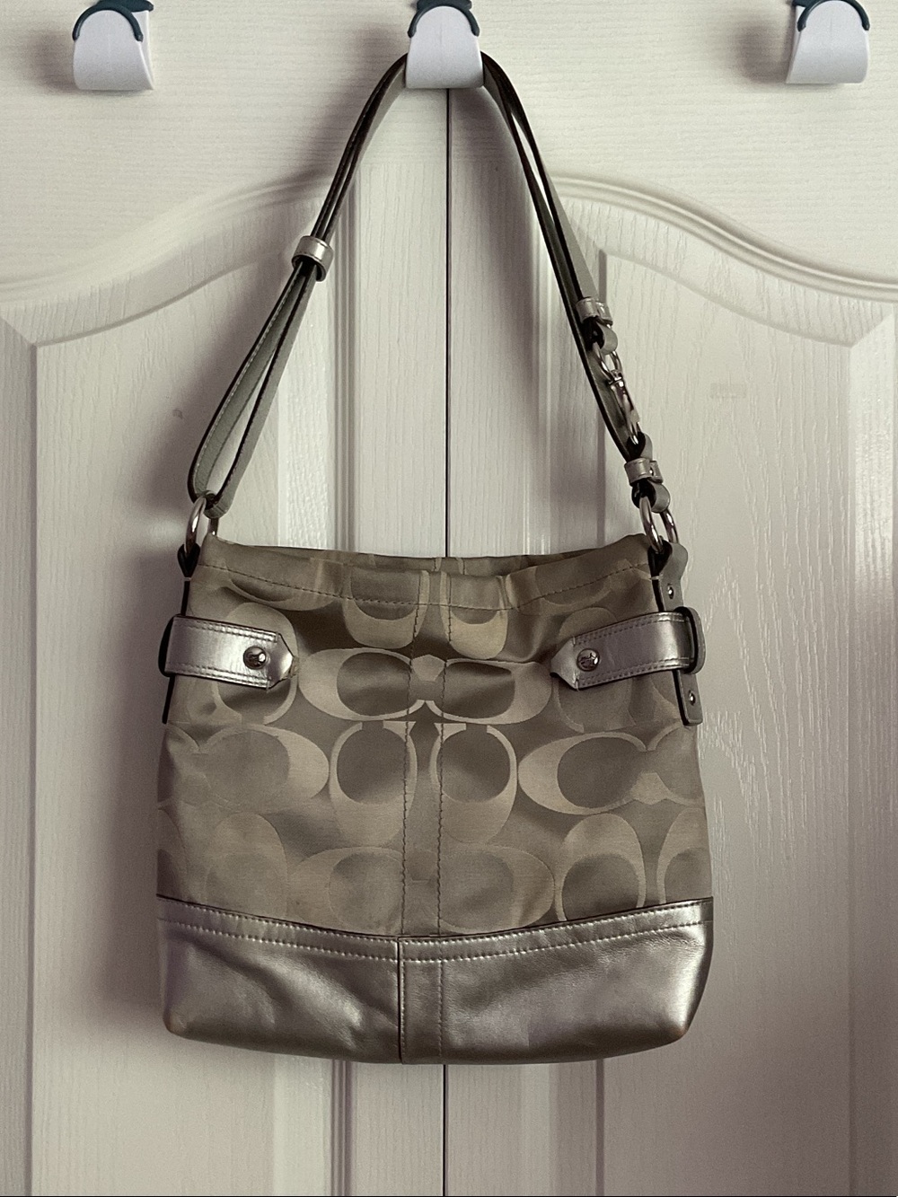 Coach Silver Signature Logo Shoulder Bag
